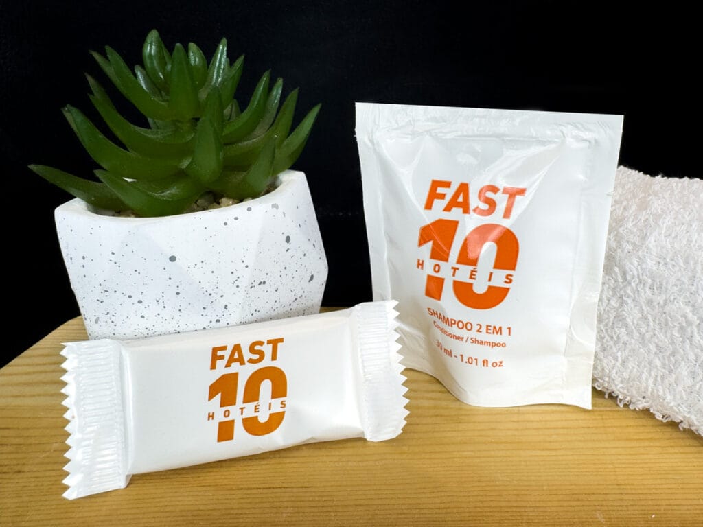Sabonete 10g + Shampoo 2x1 Sachê 30ml